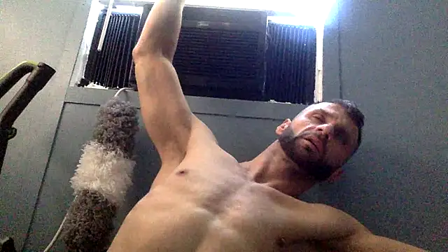 sexyhotstud12 online show from December 2025 04:25:02 PM