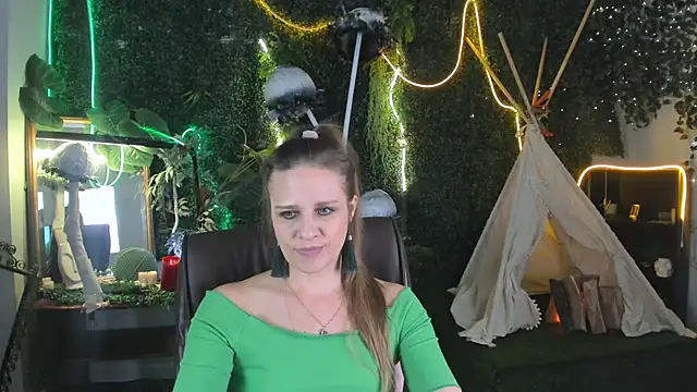 EmiliaBedy online show from March 2025 12:28:01 PM