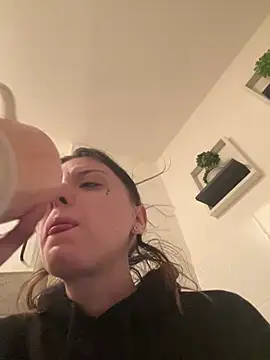 bunnythetailor online show from February 2025 11:37:02 PM