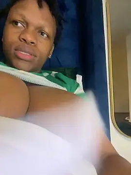 Boneca25 online show from February 2025 08:47:02 PM