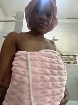 Boneca25 online show from July 2026 12:47:02 PM