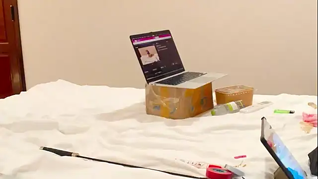 Snapshot of Cucked_Sissy_Bitch chatting on September 2025 05:46:02 PM Cucked Sissy Bitch online show from September 2025 05:46:02 PM