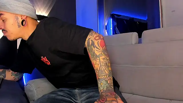 Snapshot of kaletattoo chatting on June 2026 10:43:02 AM kaletattoo online show from June 2026 10:43:02 AM
