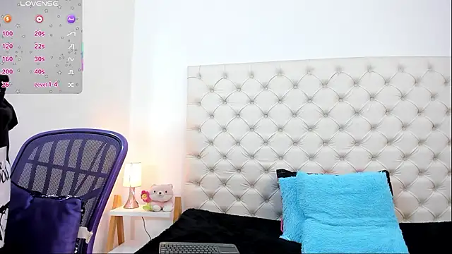 esmeralda06 online show from February 2026 12:45:01 PM