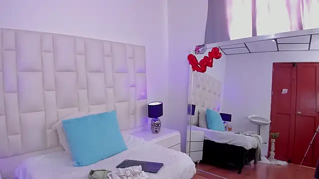 Ariana rouse online show from March 2025 06:55:01 PM