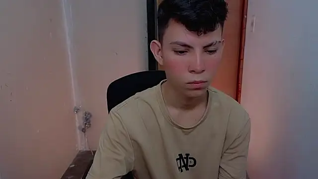 Alexxx lov online show from February 2026 12:26:01 PM