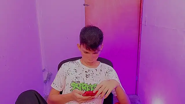 Alexxx lov online show from February 2026 12:38:01 PM