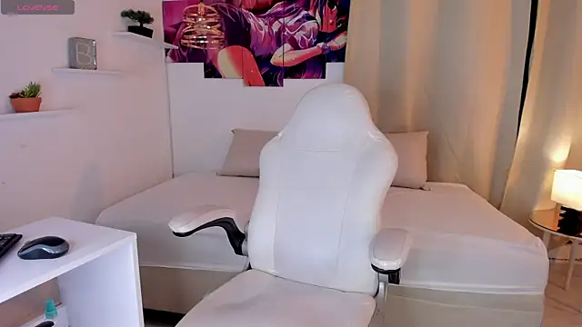 Snapshot of Karime_Oil chatting on March 2025 07:22:01 PM Karime Oil online show from March 2025 07:22:01 PM