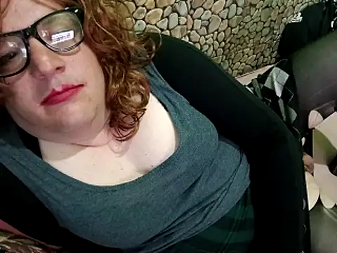 Adrianka online show from April 2026 03:32:02 AM