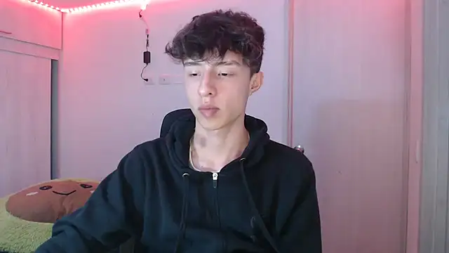 Juanmres online show from December 2025 03:22:02 AM