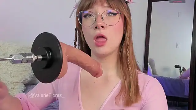 ValerieFlorez  online show from October 2025 11:16:01 PM