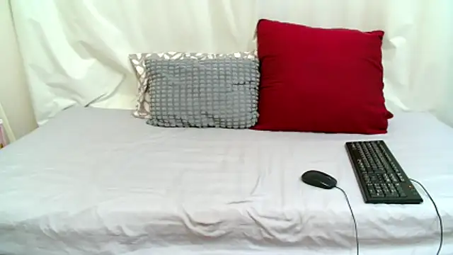 Cute Piper99x online show from November 2025 05:56:01 PM