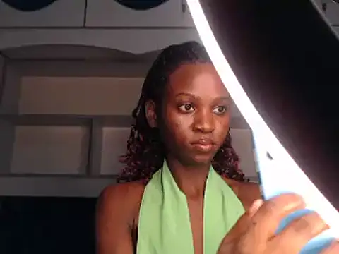 Snapshot of YoungDiva69 chatting on March 2025 08:04:01 PM YoungDiva69 online show from March 2025 08:04:01 PM