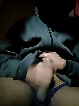 Snapshot of HomeCum chatting on January 2025 01:59:02 AM HomeCum online show from January 2025 01:59:02 AM