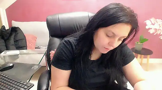 Wetandnaughtyxx online show from February 2025 09:58:02 AM