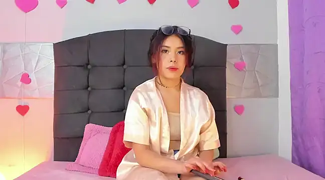 Alice evans lov online show from February 2025 03:28:02 PM