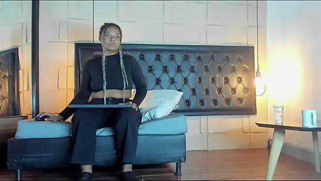 SamanthaMilann online show from February 2025 08:50:01 PM