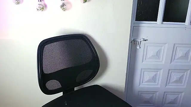 Lya1 ch online show from October 2025 10:23:02 PM