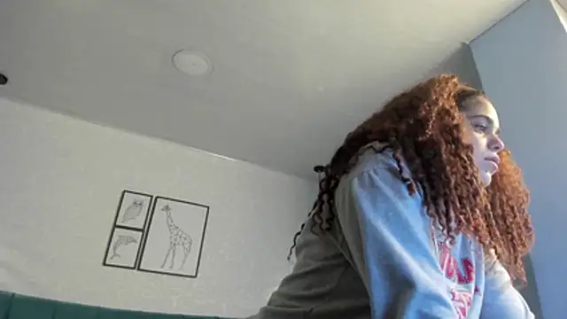 Snapshot of ninna_curly chatting on May 2026 02:06:02 AM ninna curly online show from May 2026 02:06:02 AM