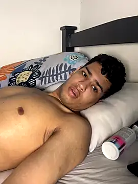 Santiago-Thompson online show from October 2025 07:42:02 AM