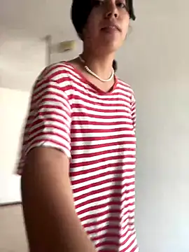 LiLy kIndly online show from October 2025 04:09:02 PM