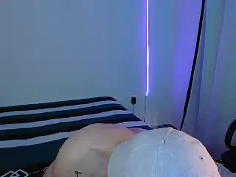 H3ll B0I online show from January 2025 08:21:01 PM