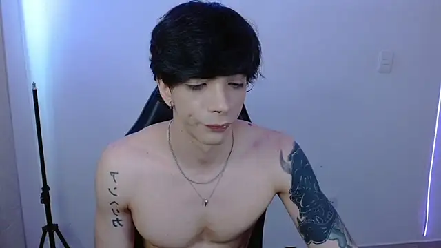 H3ll B0I online show from February 2026 05:50:01 PM