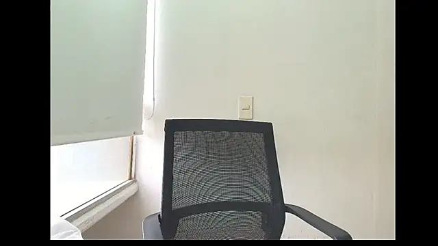 Snapshot of Alaiapink chatting on March 2026 01:14:01 PM Alaiapink online show from March 2026 01:14:01 PM