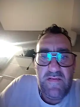 Snapshot of Hardasanut chatting on November 2025 09:57:01 PM Hardasanut online show from November 2025 09:57:01 PM