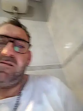 Snapshot of Hardasanut chatting on November 2025 10:37:01 PM Hardasanut online show from November 2025 10:37:01 PM