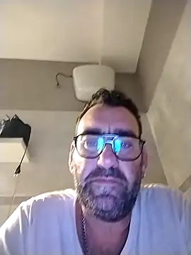 Snapshot of Hardasanut chatting on November 2025 10:09:02 PM Hardasanut online show from November 2025 10:09:02 PM