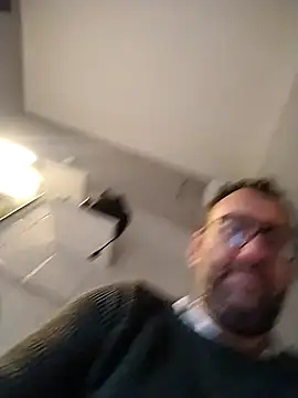 Snapshot of Hardasanut chatting on November 2025 10:48:01 AM Hardasanut online show from November 2025 10:48:01 AM