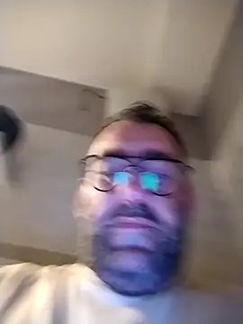 Snapshot of Hardasanut chatting on November 2025 10:56:01 PM Hardasanut online show from November 2025 10:56:01 PM