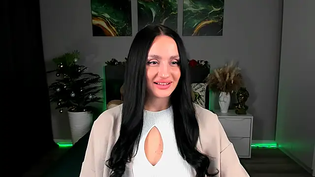 EmiliaBeynard online show from February 2025 01:41:01 PM