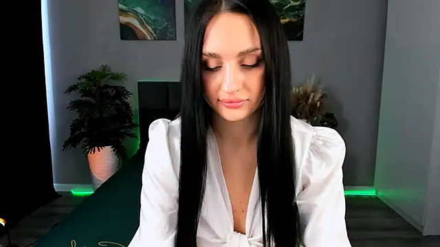EmiliaBeynard online show from February 2025 09:46:01 AM