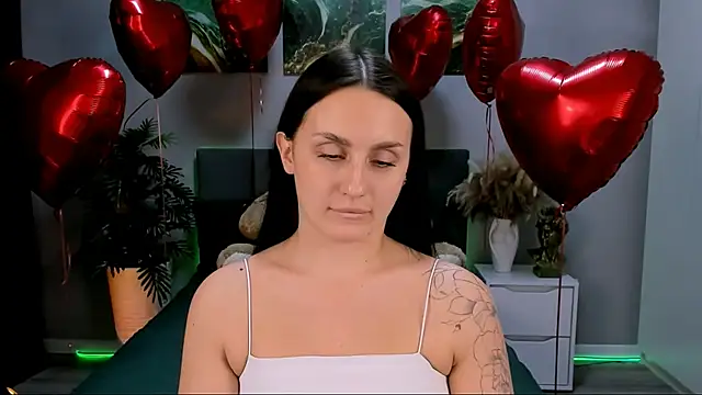 EmiliaBeynard online show from February 2025 01:42:02 PM