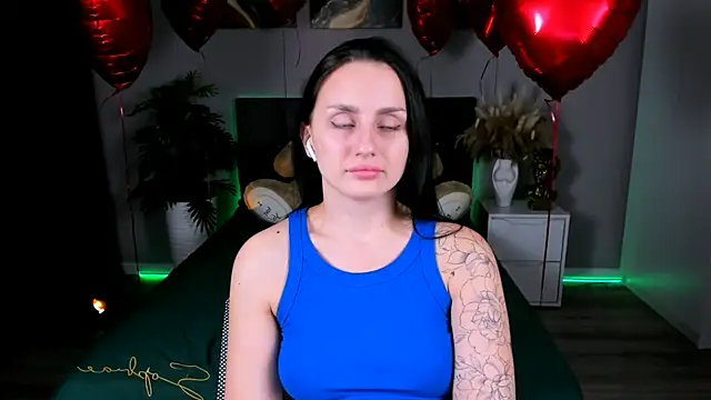 EmiliaBeynard online show from February 2025 04:58:02 PM