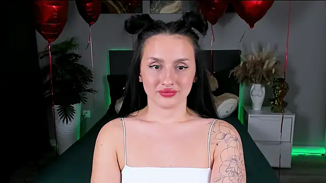 EmiliaBeynard online show from March 2025 02:21:02 PM