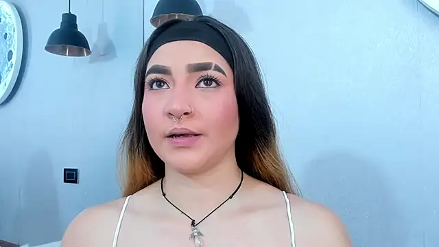 Shanntal  online show from October 2025 07:14:01 PM