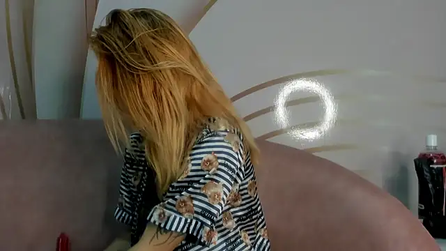 zoe taylorr1 online show from February 2025 07:49:01 AM