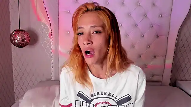 zoe taylorr1 online show from February 2025 05:13:02 AM