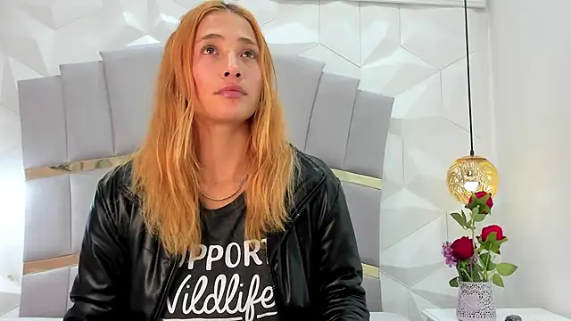 zoe taylorr1 online show from March 2025 10:43:02 AM