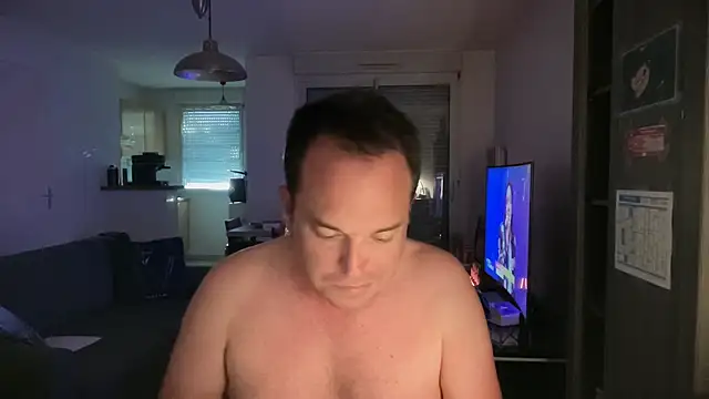 Funnyjul31 online show from April 2026 05:26:01 PM