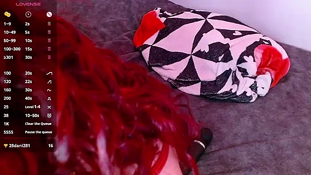 Luna-Naughty online show from February 2025 03:23:01 AM