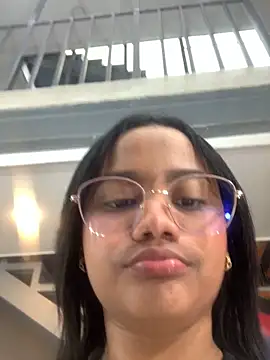 my cam online show from February 2025 06:09:01 PM