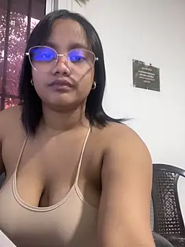 my cam online show from March 2025 08:21:02 PM