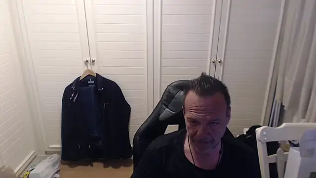 Dimitrios30 online show from March 2026 02:14:02 PM