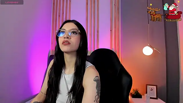 nina  dixon online show from December 2025 03:19:02 PM