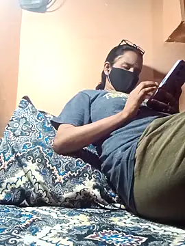 runi31 online show from September 2025 05:57:01 PM