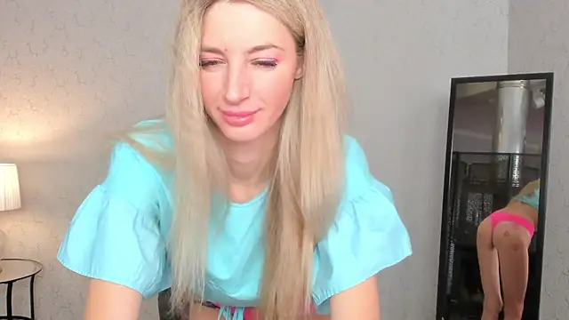 skinnyladyy online show from February 2025 02:20:01 AM